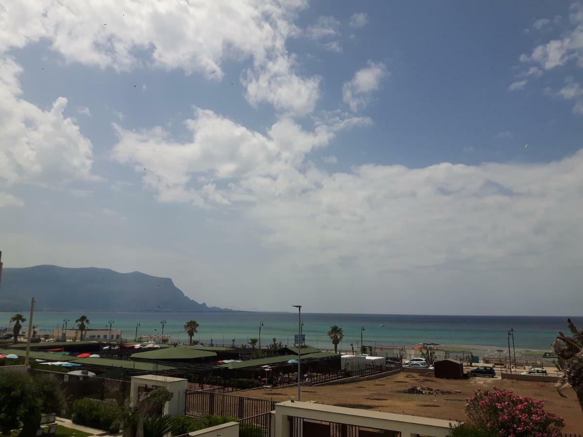 Villa Le Due Palme Isola delle Femmine Bagian luar foto